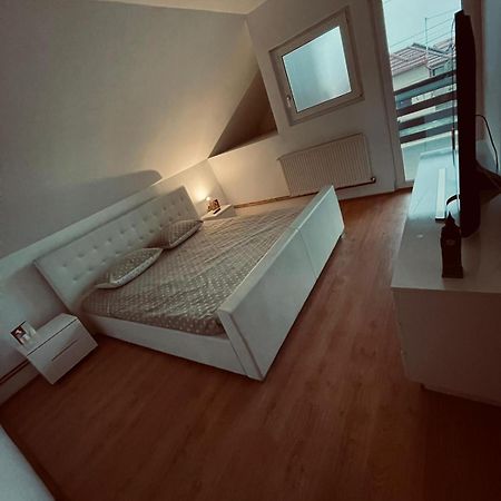 Casa Verde Foeni Ngoại thất bức ảnh